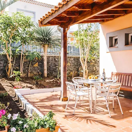 Holiday home Holiday El Acantilado Bajamar (La Laguna)